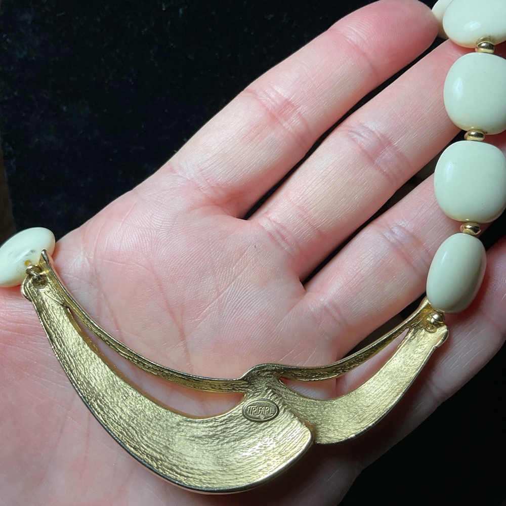 TRIFARI Necklace with earrings and brooch - Picture 3 of 8